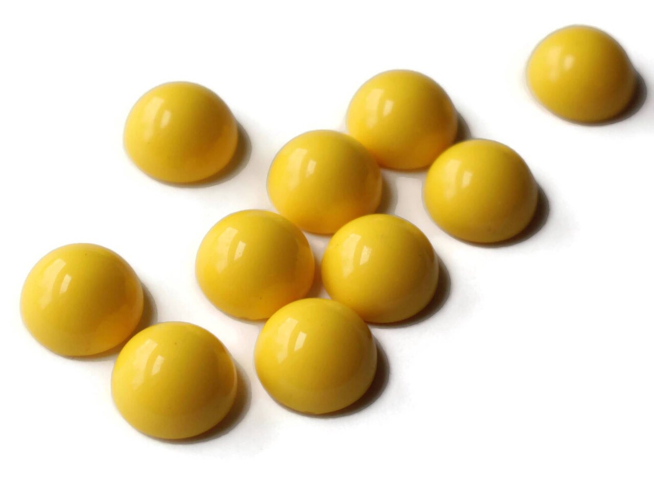 10 14mm Bright And Sunny Round Yellow Vintage Japanese Lucite Cabochons